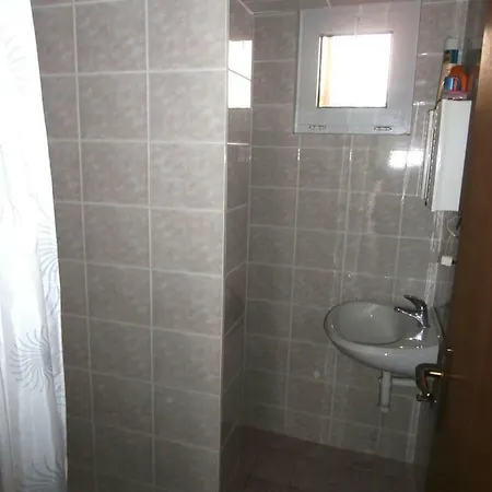 Vrsi, Sunny House For 8 * Vrsi