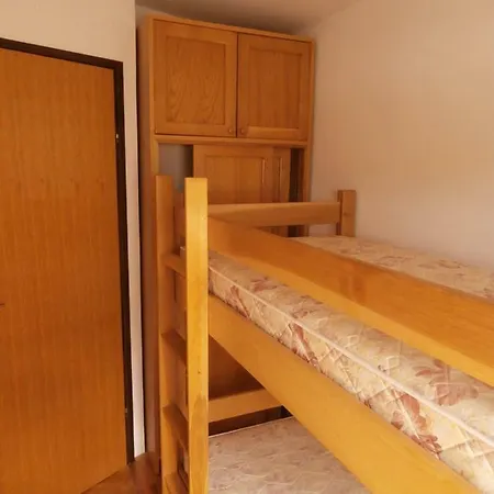 Vrsi, Sunny House For 8 *